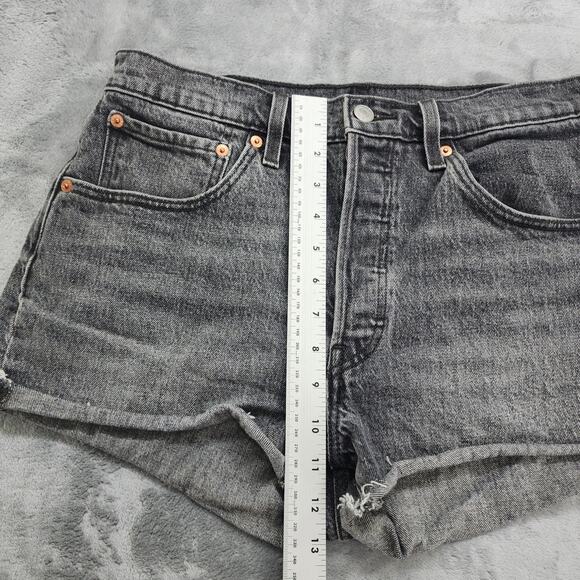 Levi's Shorts Womens W30 Faded Black Gray 501 High Rise Cut Off Button Fly - Picture 10 of 13